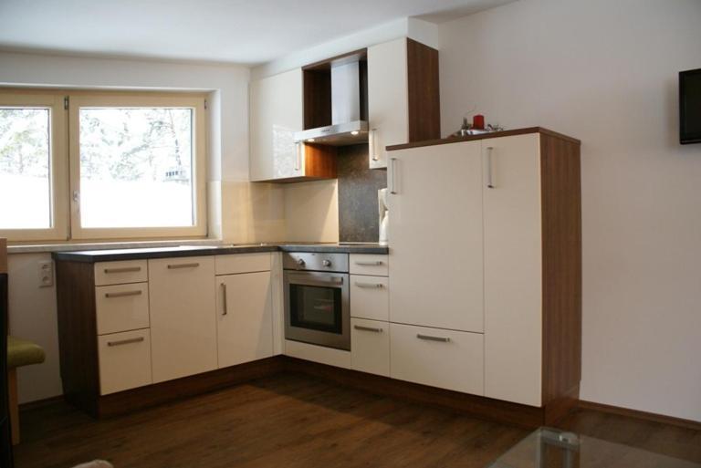 Haus Gisela Hotell Oetz Rum bild