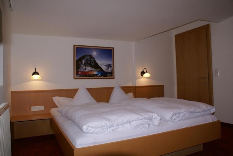 Haus Gisela Hotell Oetz Rum bild