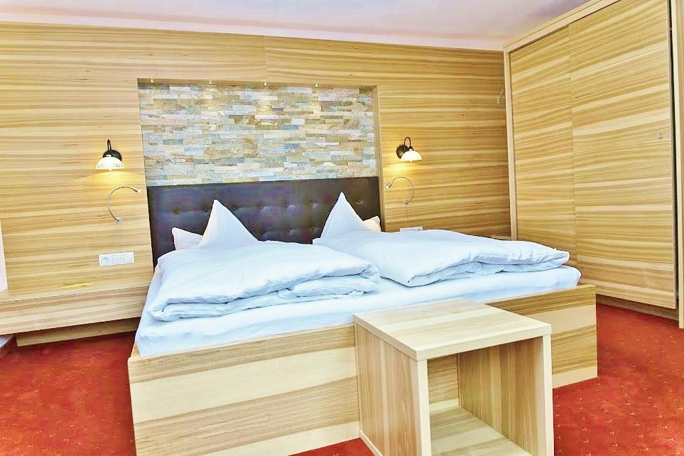 Haus Gisela Hotell Oetz Exteriör bild